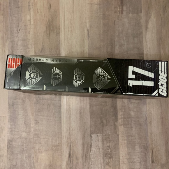 G.I. Joe Classified Series Snake Eyes: G.I. Joe Origins Storm Shadow Figure - Picture 2 of 9